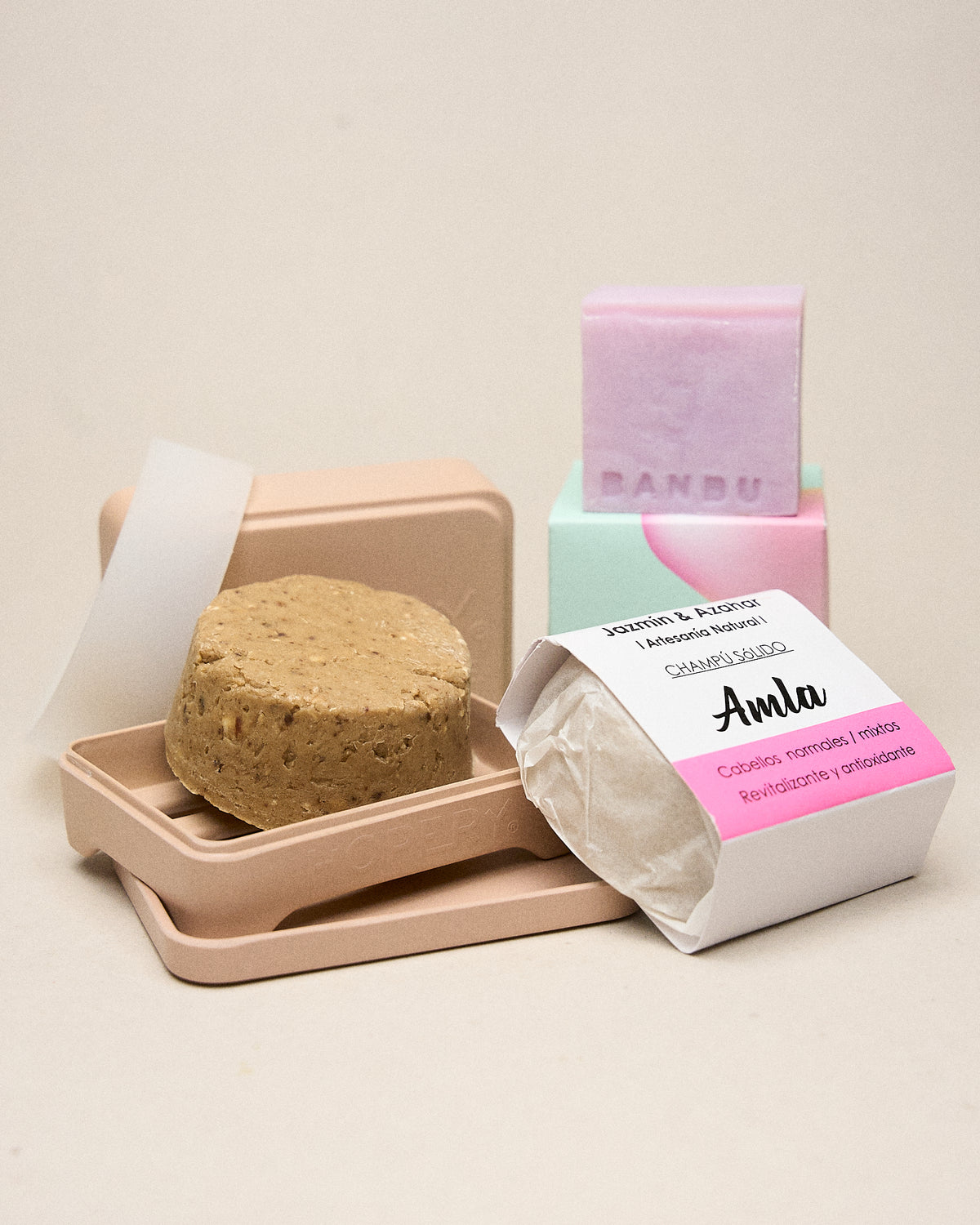 Conjunto Viaje o Gimnasio con jabón sólido + champú sólido + Jabonera portable (Rosa)
