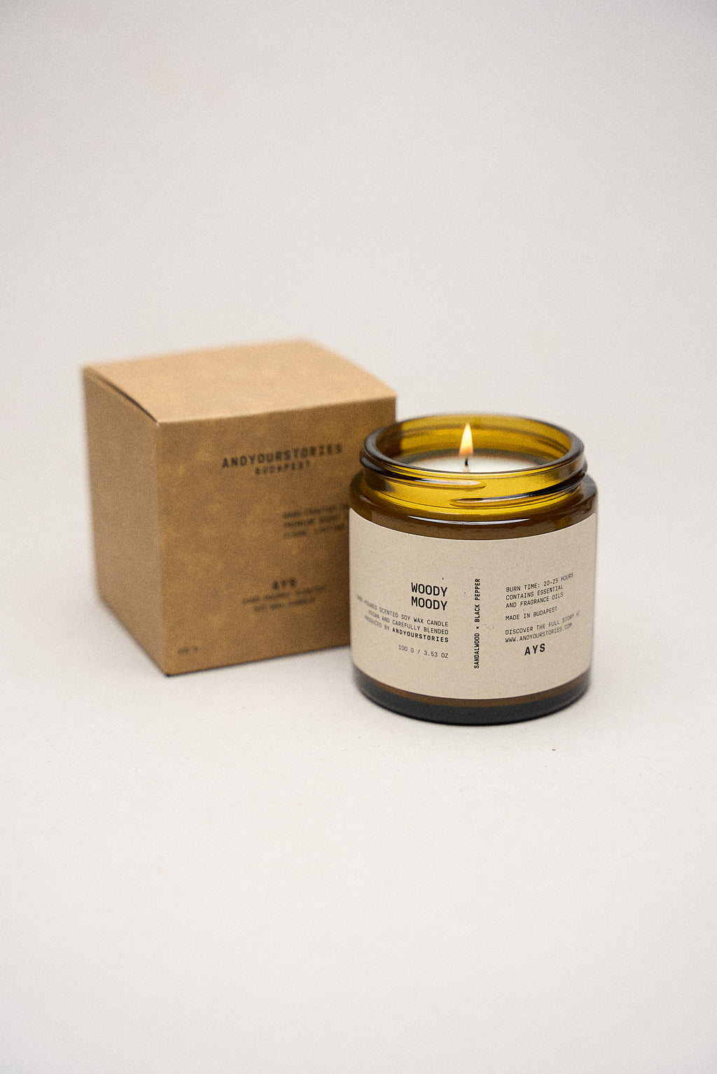 Vela Aromática Woody Moody, Aroma Amaderado y Especiado - 20/25 Horas